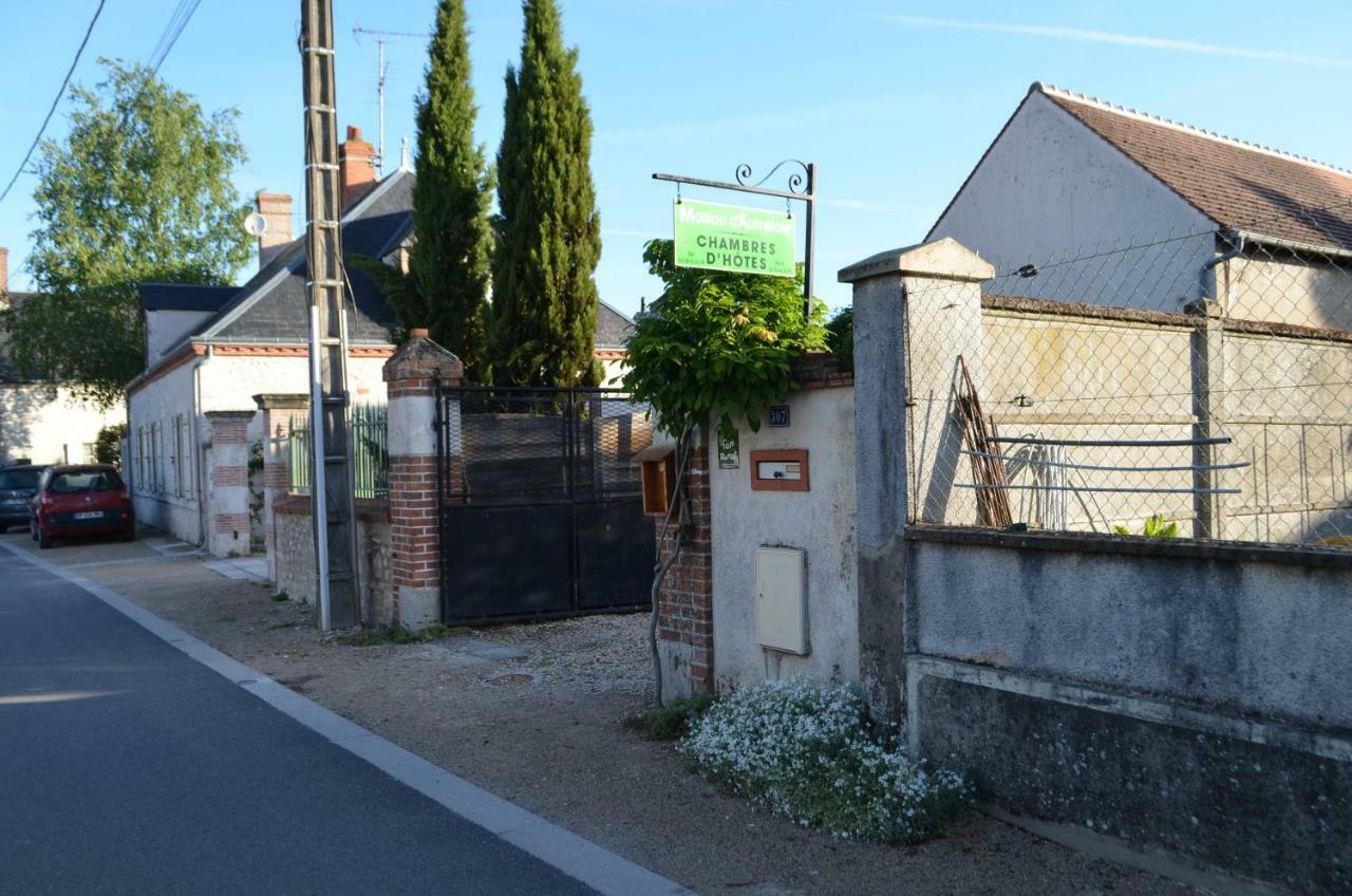Maison D'Autrefois Mareau-aux-Pres Exterior photo